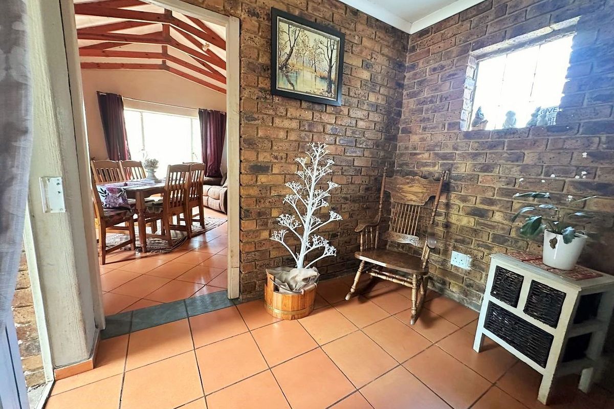 A Rare Find — Full Title, Great Space, and Endless Potential. - Photo 5