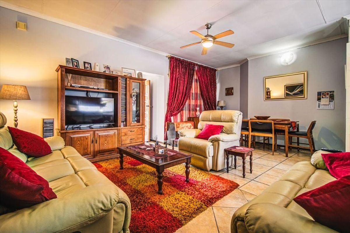 Modern and Neat Home Perfect for Couples or Small Families - Photo 2