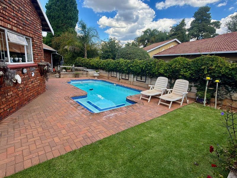 Immaculate 3-Bedroom Home for Sale in Doringkruin - Photo 10