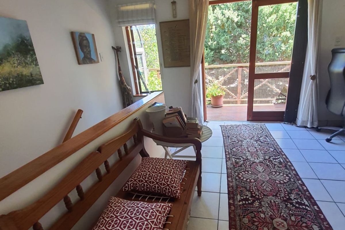 DUAL-LIVING FAMILY GEM ON DOUBLE STAND - Photo 5