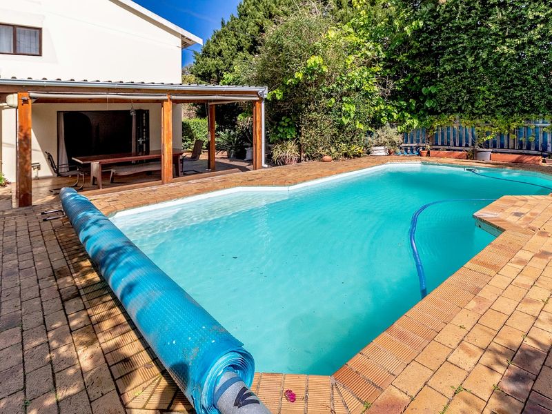 DUAL-LIVING FAMILY GEM ON DOUBLE STAND - Photo 4