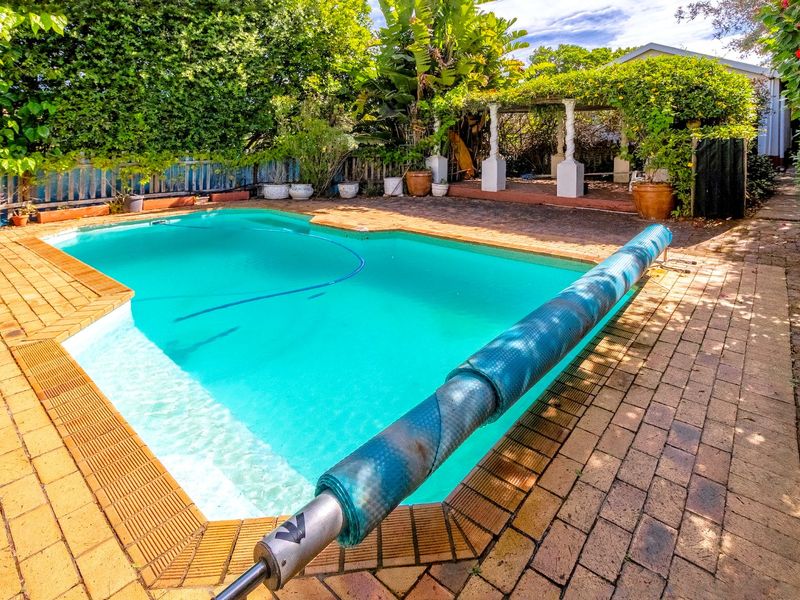 DUAL-LIVING FAMILY GEM ON DOUBLE STAND - Photo 10