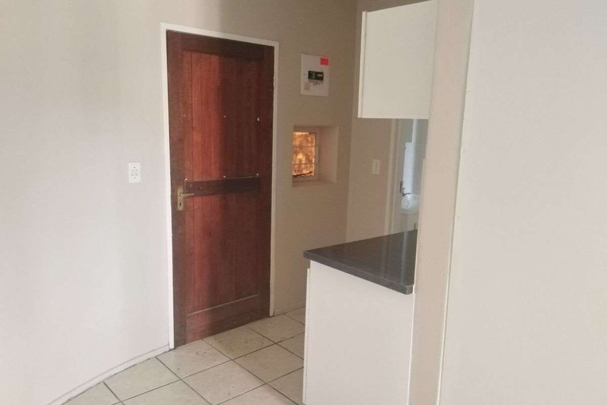 One bedroom apartment  - Photo 3