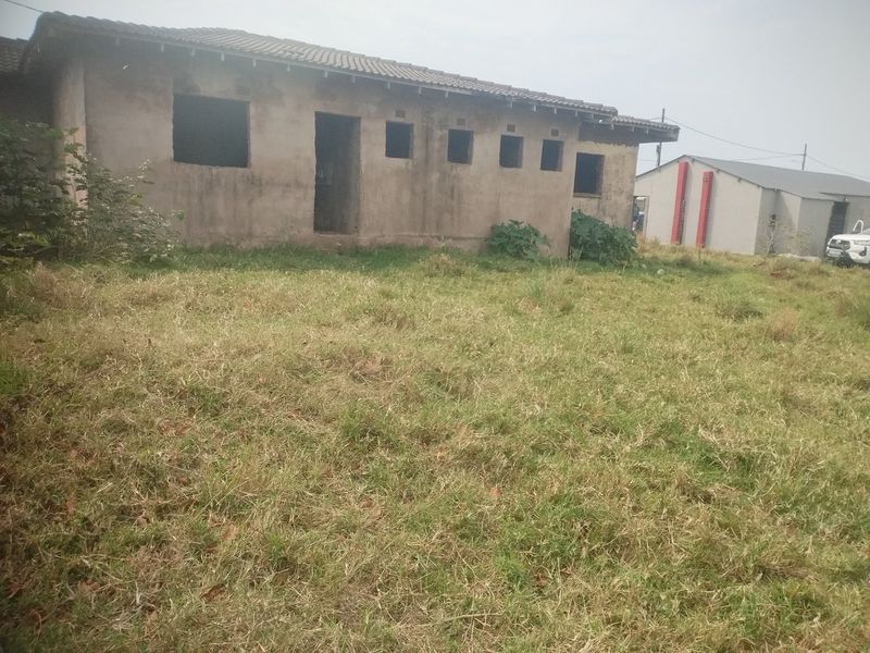 7 rooms(flatlets) for sale in Dlangezwa,Ongoye. - Photo 8