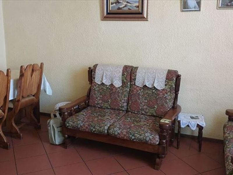 Neat and Comfortable Home with Functional Living Spaces - Photo 2