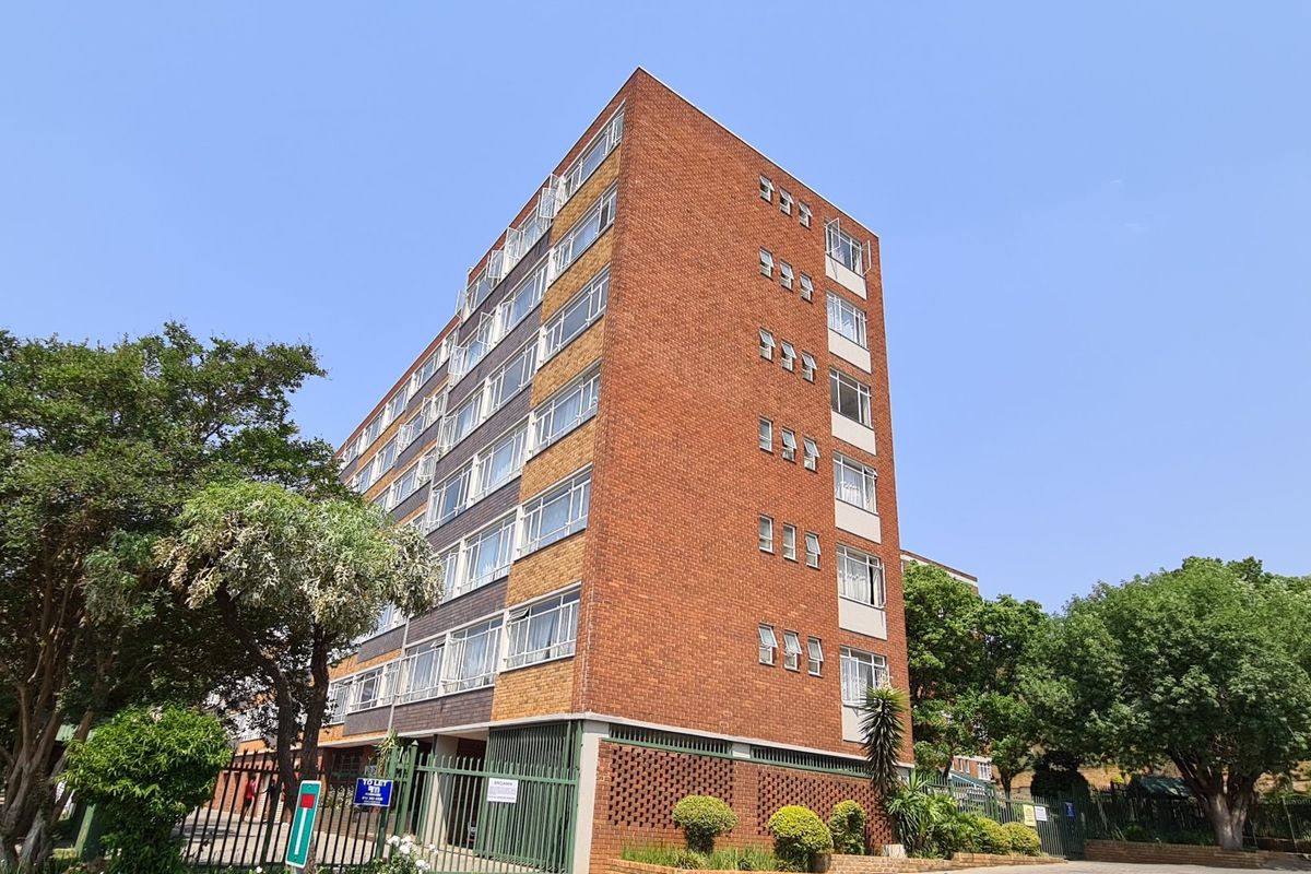 GEZINA BUILDING FOR SALE WITH 48 X APARTMENTS - Photo 3