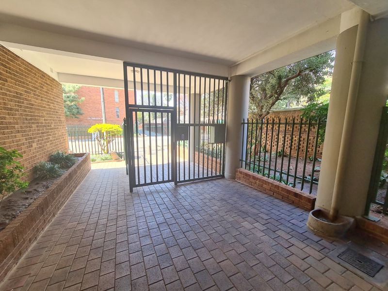 GEZINA BUILDING FOR SALE WITH 48 X APARTMENTS - Photo 4