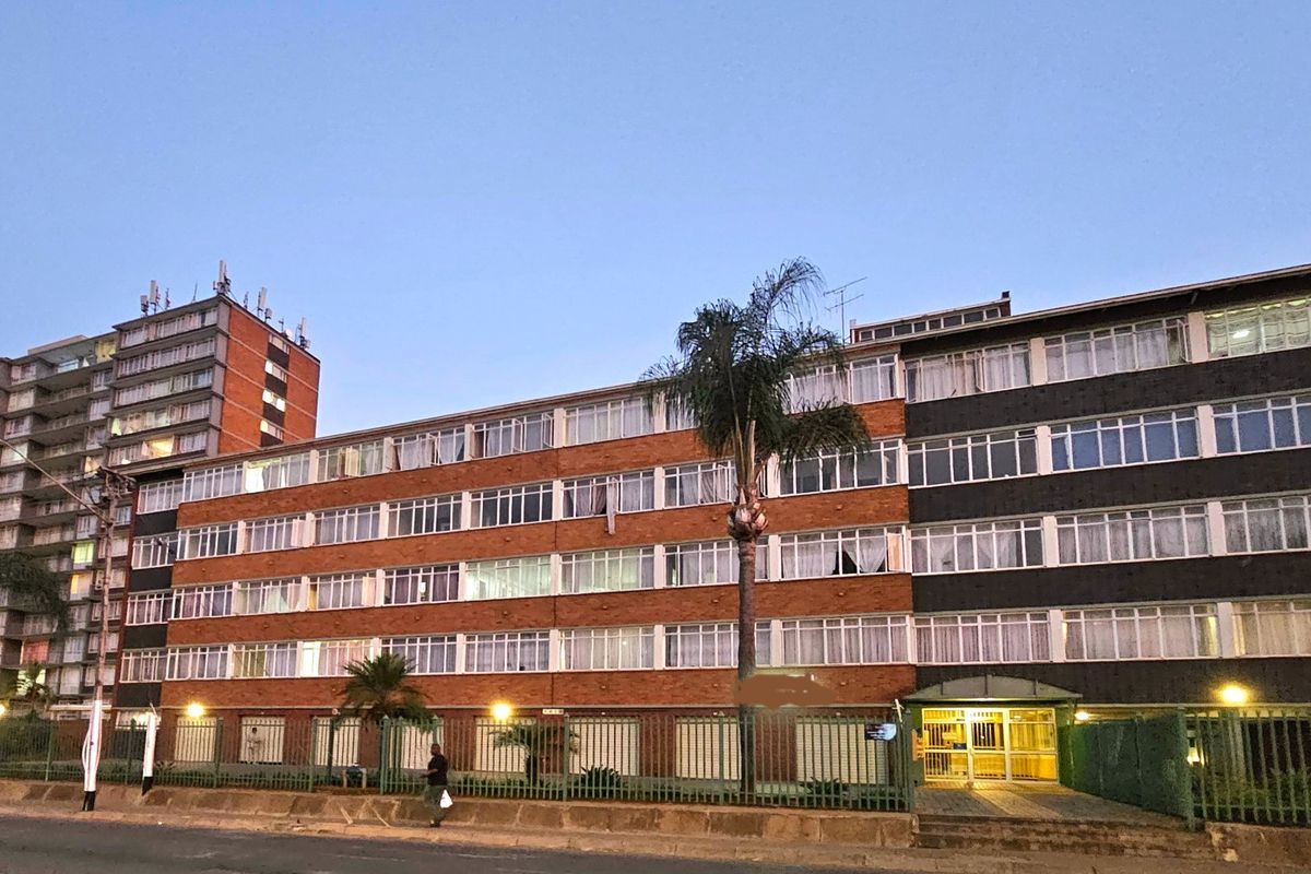 MEDIUM SIZED A-GRADE BUILDING IN GEZINA WALKING DISTANCE TO UP PRINSHOF  - Photo 4