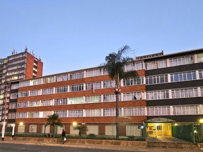 MEDIUM SIZED A-GRADE BUILDING IN GEZINA WALKING DISTANCE TO UP PRINSHOF  - Photo 4