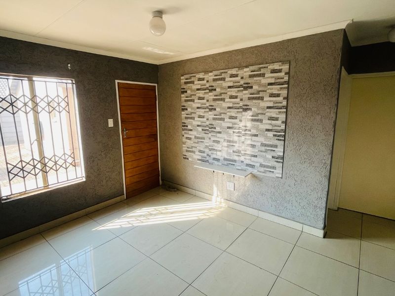 2BEDROOM 1BATHROOM HOUSE FOR SALE AT SKY CITY  - Photo 9