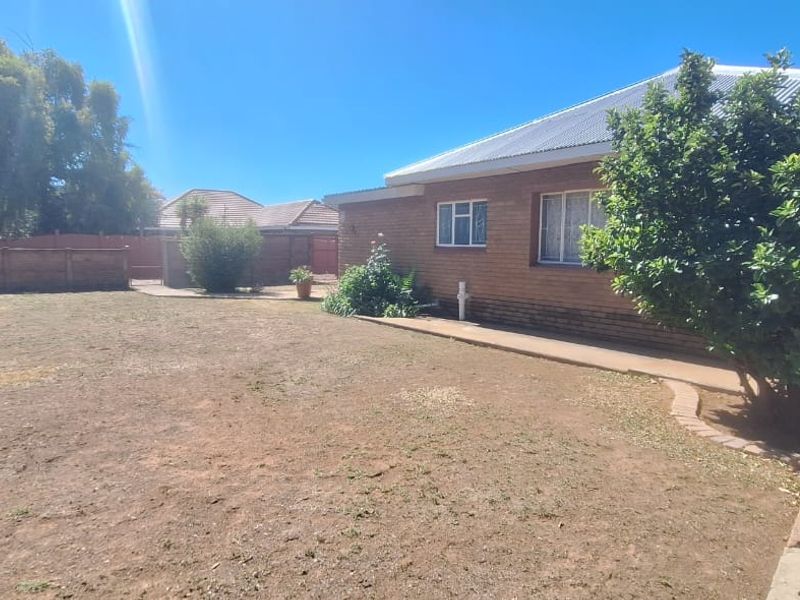 3 Bedroom House for sale in Songloed  - Photo 5