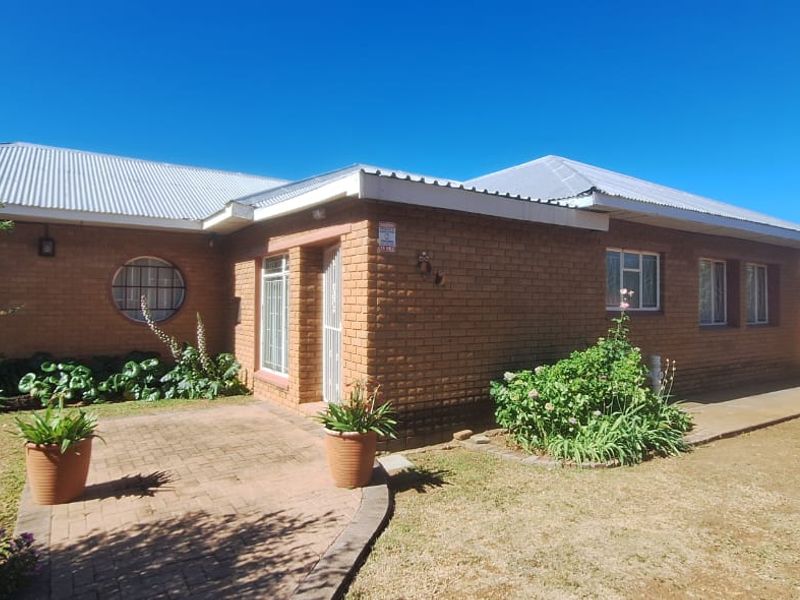 3 Bedroom House for sale in Songloed  - Photo 2