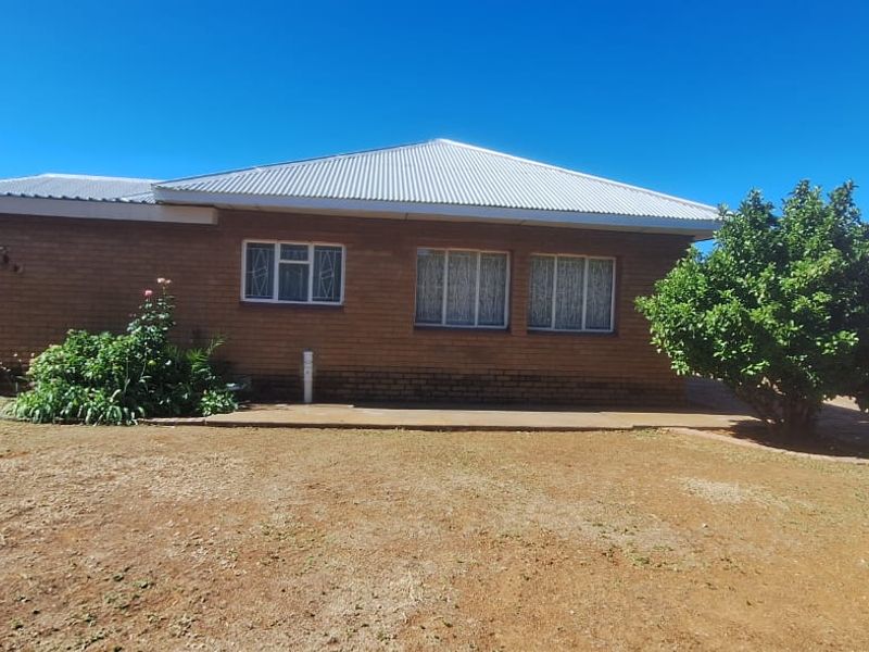 3 Bedroom House for sale in Songloed  - Photo 4