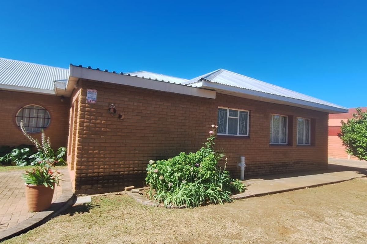 3 Bedroom House for sale in Songloed  - Photo 3