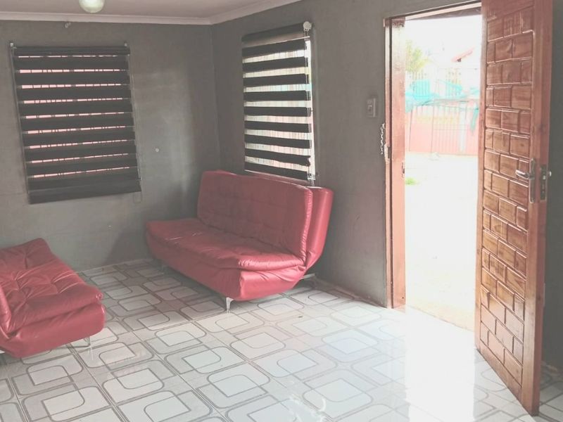 3 bedroom home. Must view Property! Perfect Starter Home in Lenasia! - Photo 10