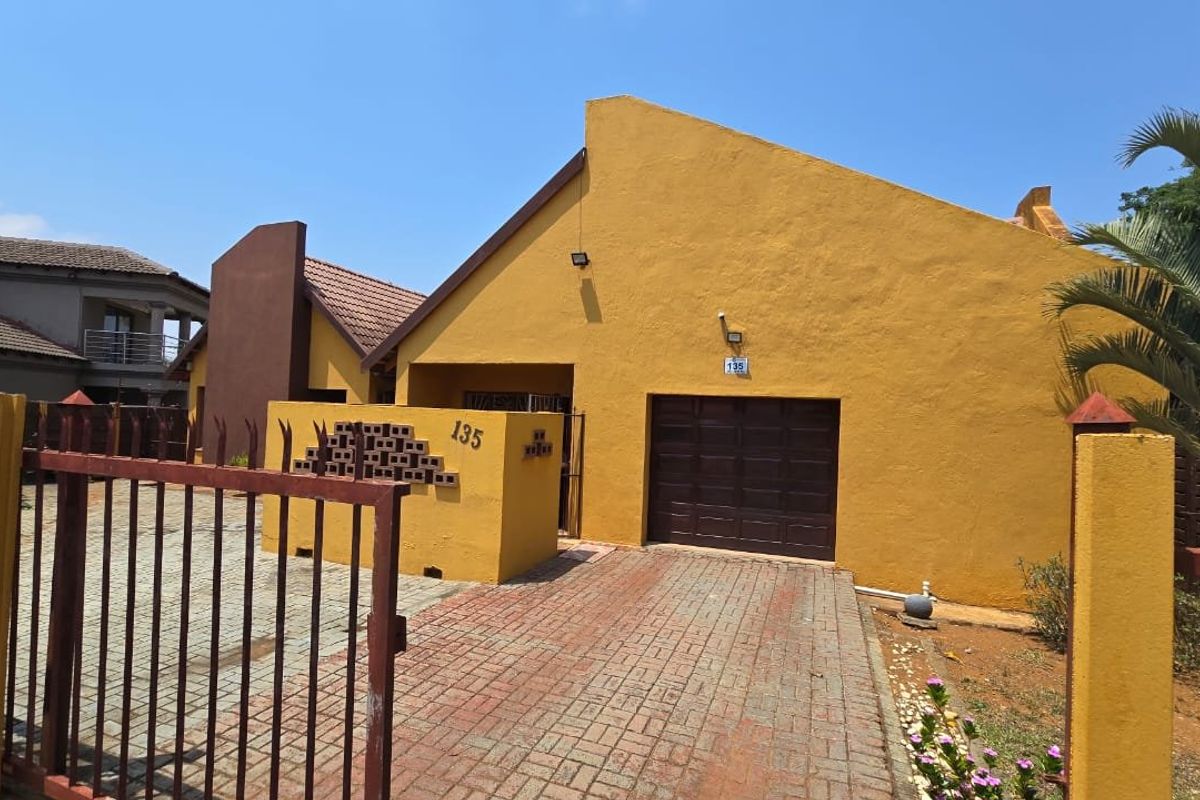 3 Bed House in Louis Trichardt for Sale - Photo 2