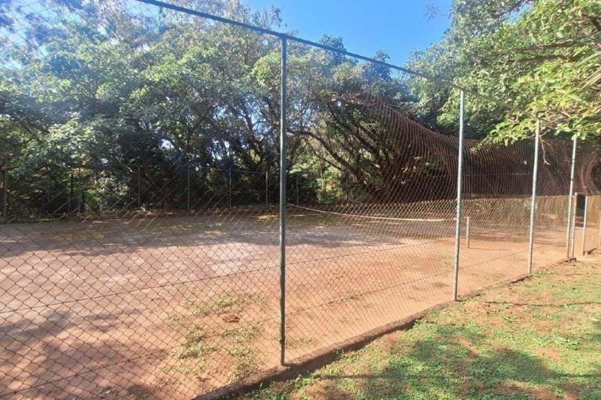 Neat  2-Bedroom Townhouse – Just Move In! - Photo 4