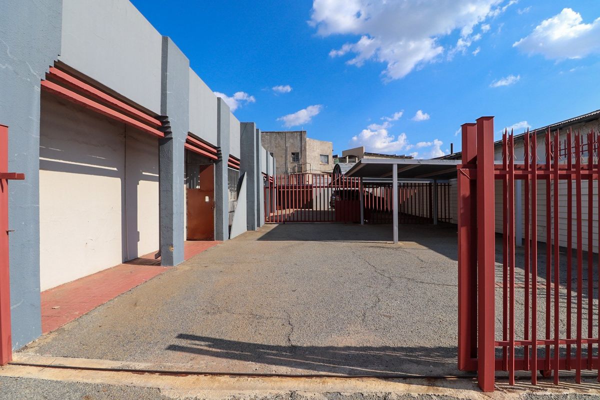 VERSATILE COMMERCIAL PROPERTY WITH ENDLESS OPPORTUNITIES! - Photo 4