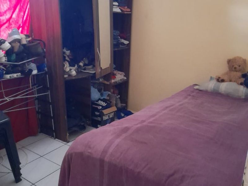 3 Bedroom Family Home with Spacious Yard and Great Potential - Photo 7