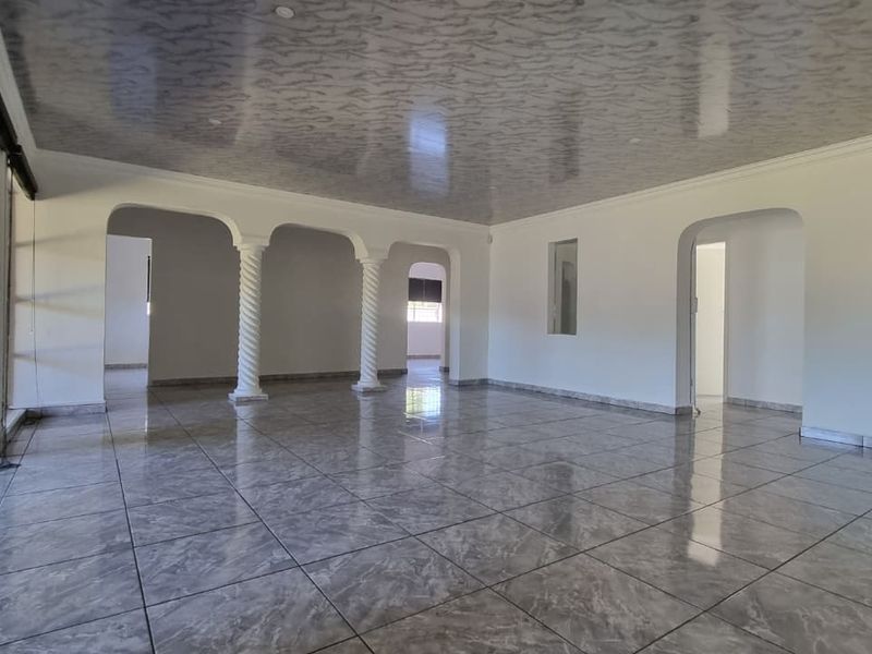 LUXURY LIVING AT ITS FINEST! Stunning 4 Bedroom Family Home in Duncanville with Endless Amenities. - Photo 2