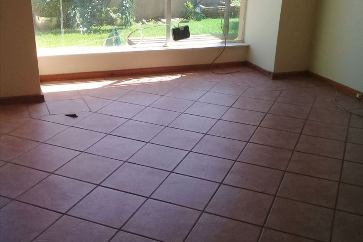 Spacious 2-Bedroom Home with Garage and More - Photo 2