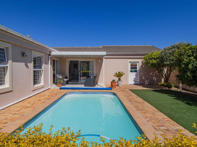 North-Facing Family Gem on a Corner Plot – Solid Sunningdale Home with Dual Access - Photo 6