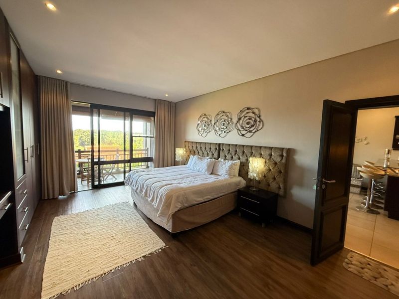 Furnished 3 bedroom townhouse with Lakeside views - Photo 10