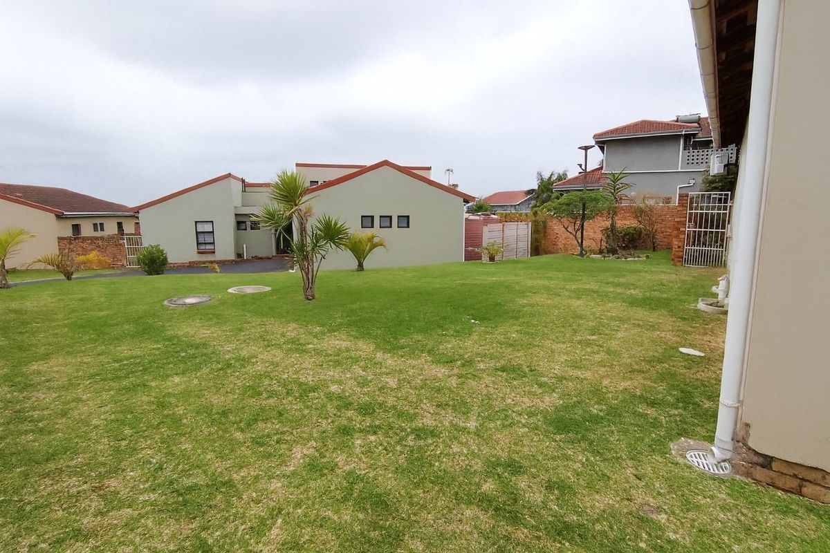 Find Your Perfect Coastal Escape  - Photo 2