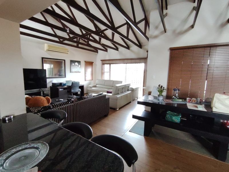 Find Your Perfect Coastal Escape  - Photo 7