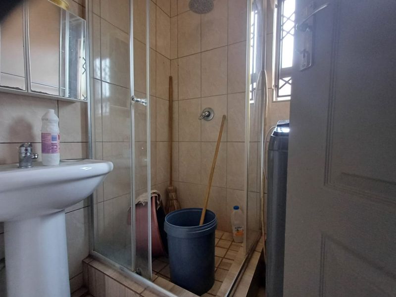 Charming 3-Bedroom Family Home for Sale in Ellaton, Klerksdorp - Photo 7