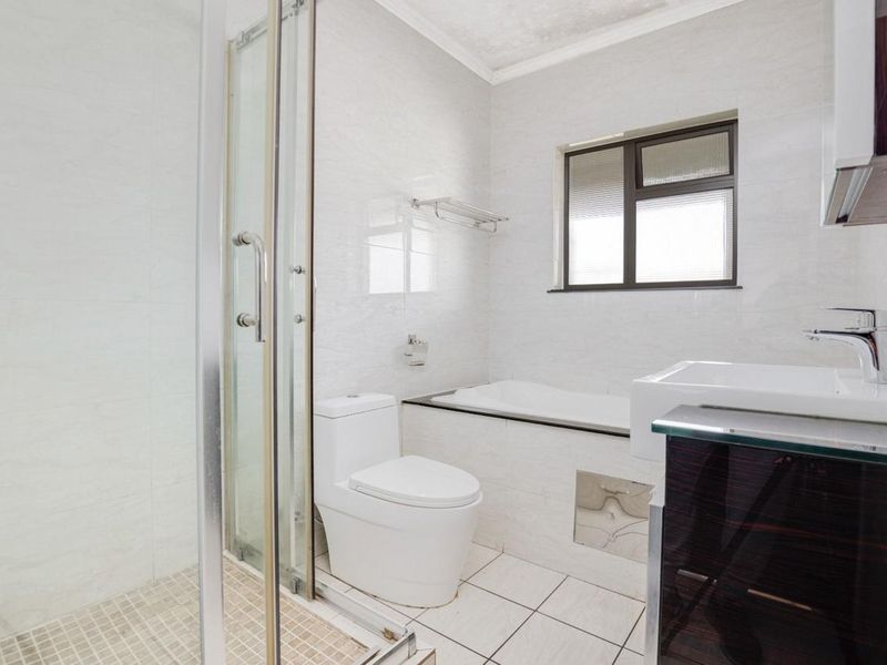 Modern 2 bedroom apartment in Craigavon. - Photo 6