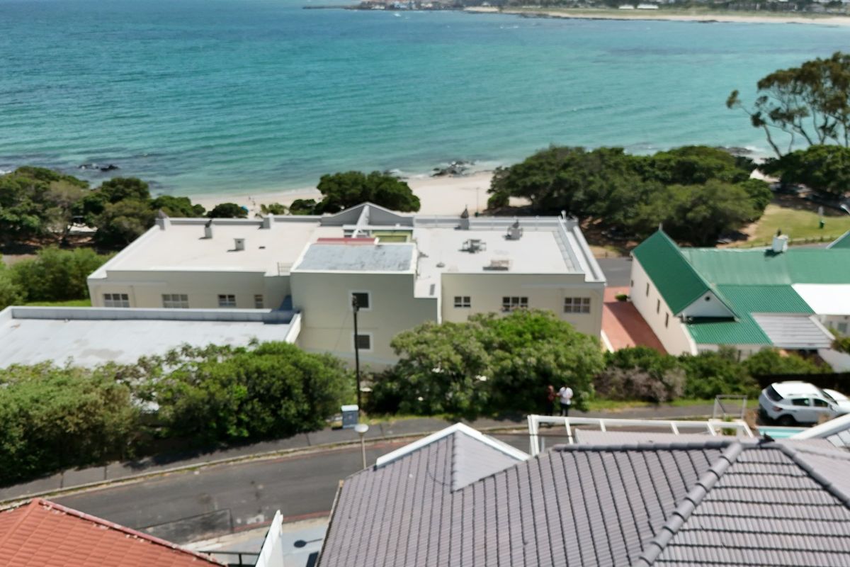 3 Bedroom Entertainers Dream in Prime Location! - Photo 4