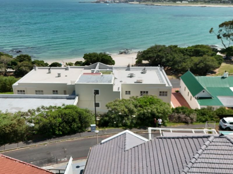 3 Bedroom Entertainers Dream in Prime Location! - Photo 4