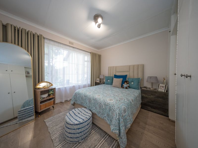 Simplex Living in Sought-After Area - Photo 8