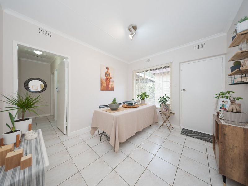 Simplex Living in Sought-After Area - Photo 7