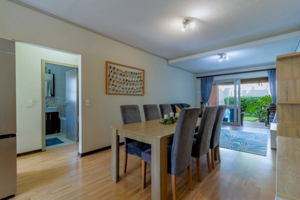 Beautifully Maintained and Super Spacious GROUND FLOOR Unit in an Upmarket Lifestyle Estate in Lonehill - Photo 2