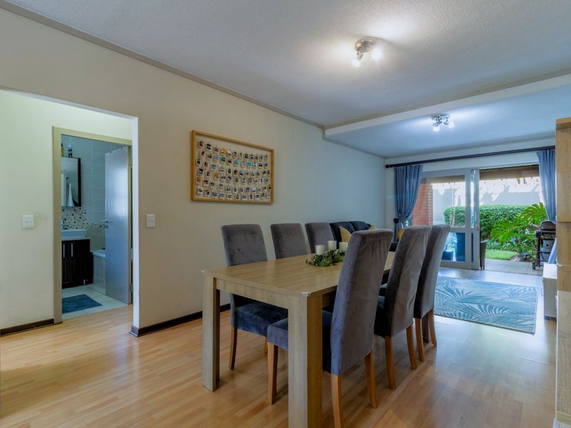 Beautifully Maintained and Super Spacious GROUND FLOOR Unit in an Upmarket Lifestyle Estate in Lonehill - Photo 2