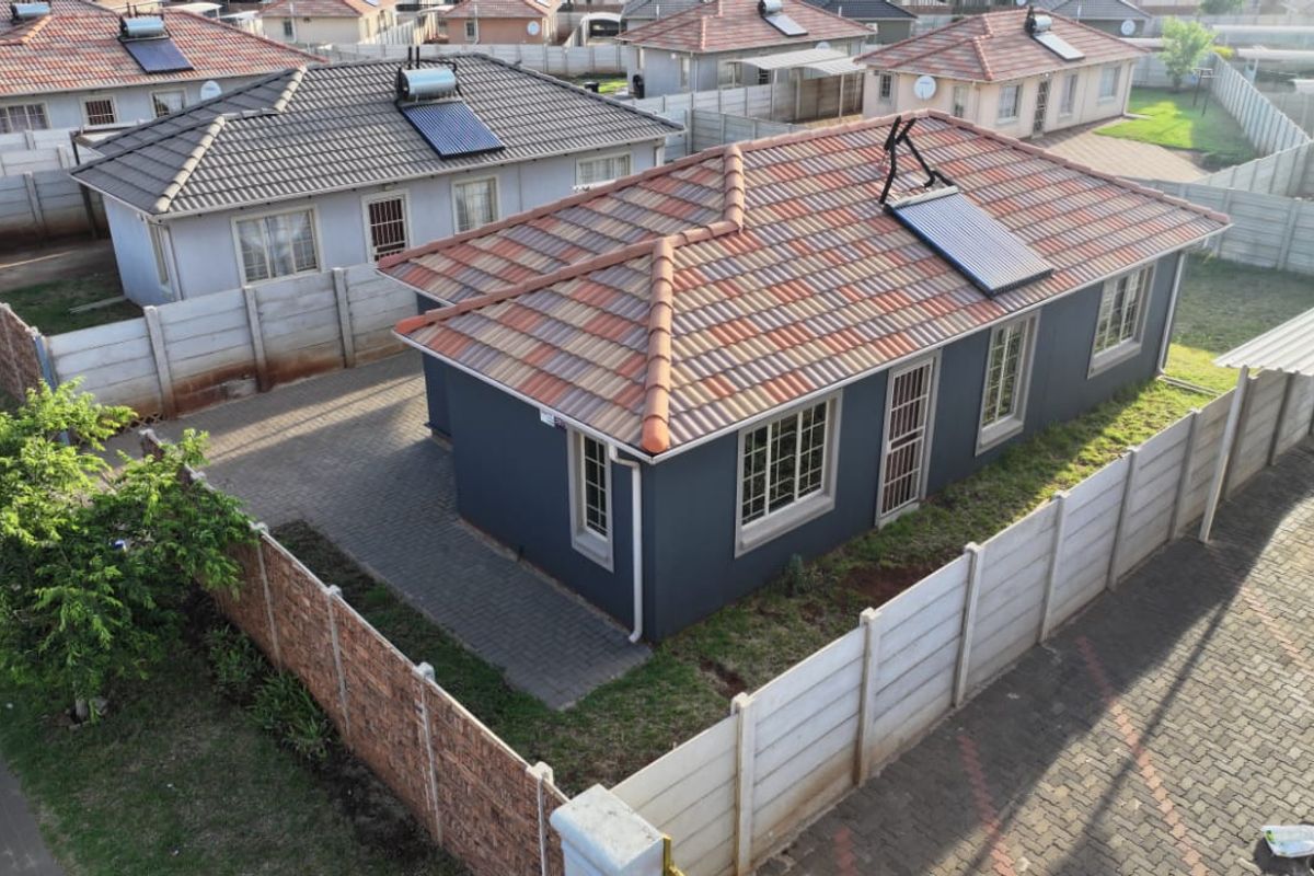 Specious 3-bedroom house for sale in Sky City - Photo 5