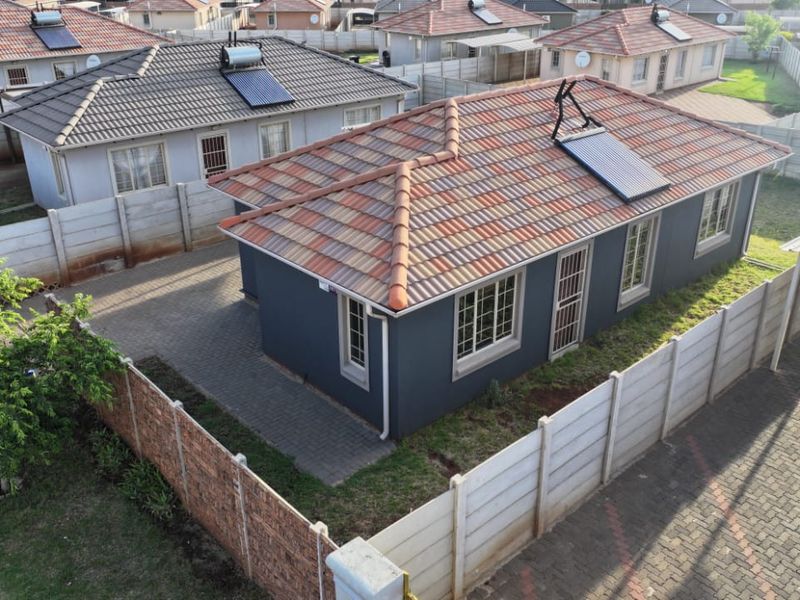 Specious 3-bedroom house for sale in Sky City - Photo 5