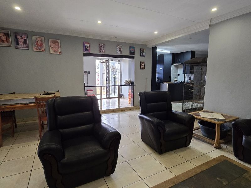 This is the property that you are looking for! Accommodating a big family with two homes! - Photo 5