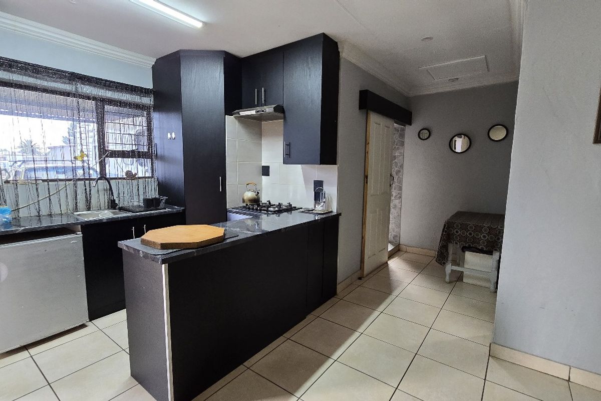 This is the property that you are looking for! Accommodating a big family with two homes! - Photo 4