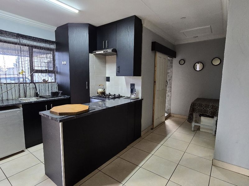 This is the property that you are looking for! Accommodating a big family with two homes! - Photo 4