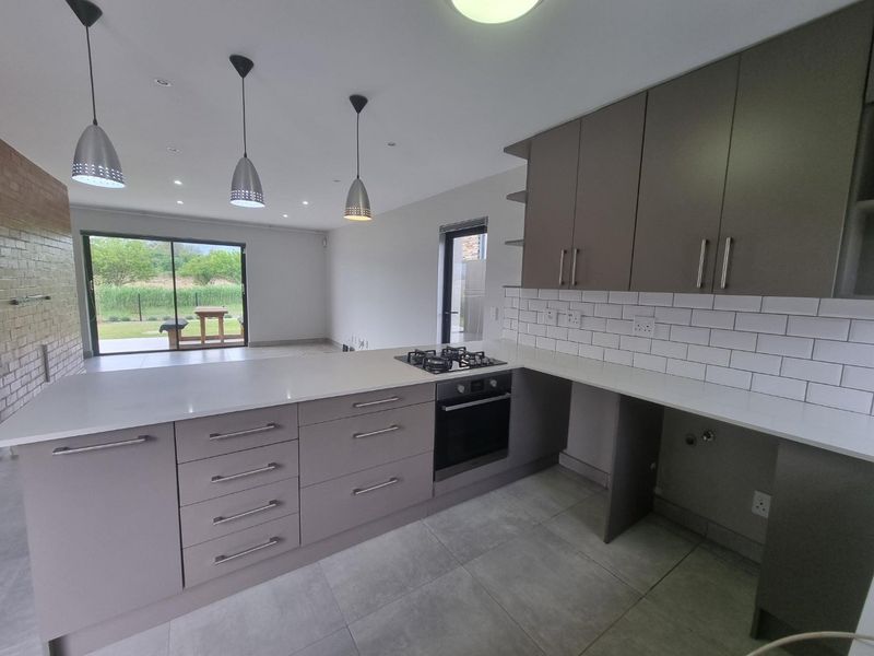 RENTAL DOUBLE STOREY HOUSE – IMMEDIATLEY AVAILABLE - Photo 10