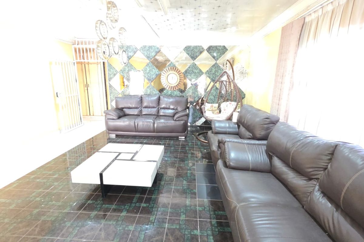 5 Bedroom House For Sale in Manzil Park - Photo 3