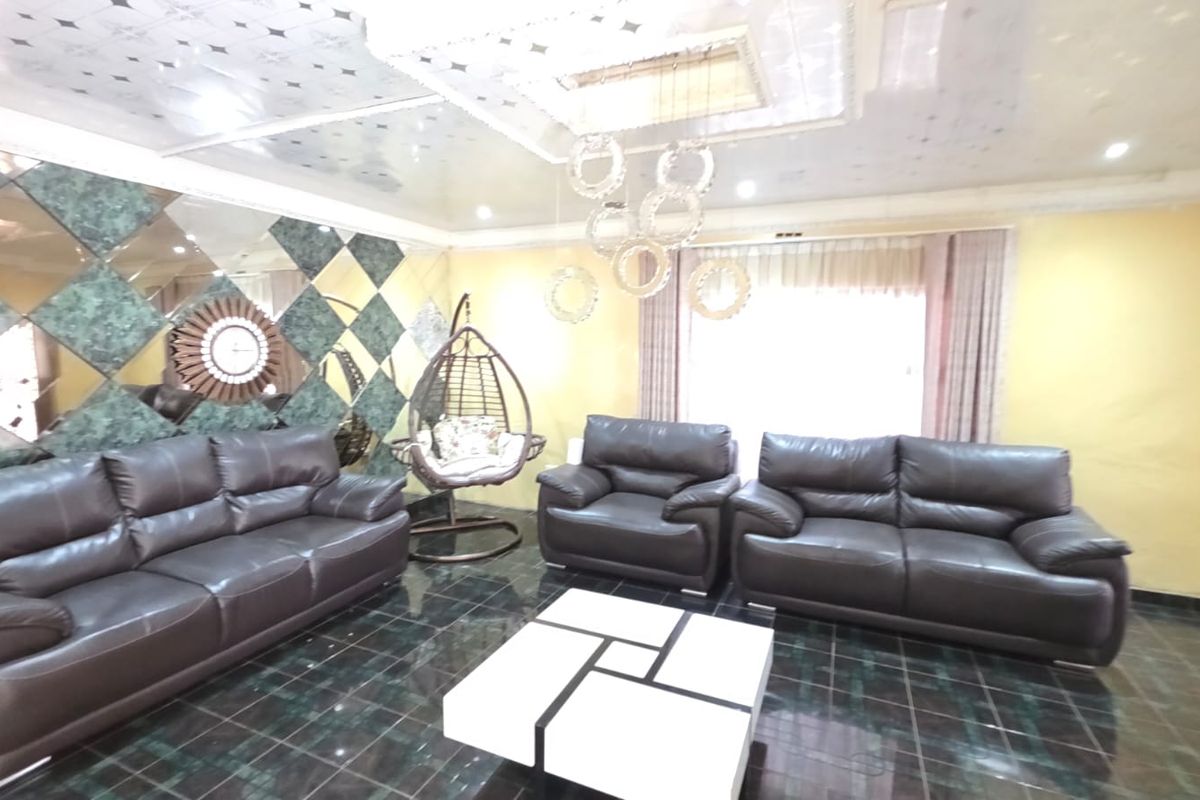 5 Bedroom House For Sale in Manzil Park - Photo 5