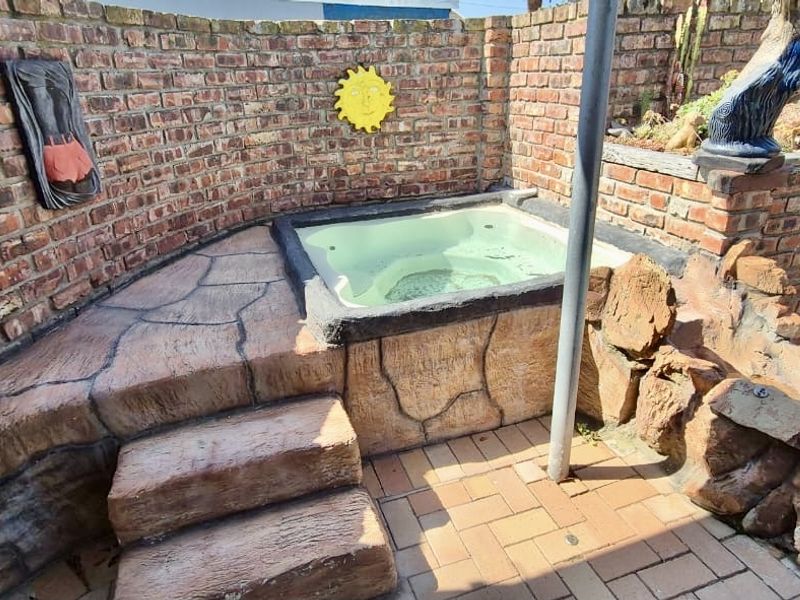 A rare gem not often found. - Photo 8