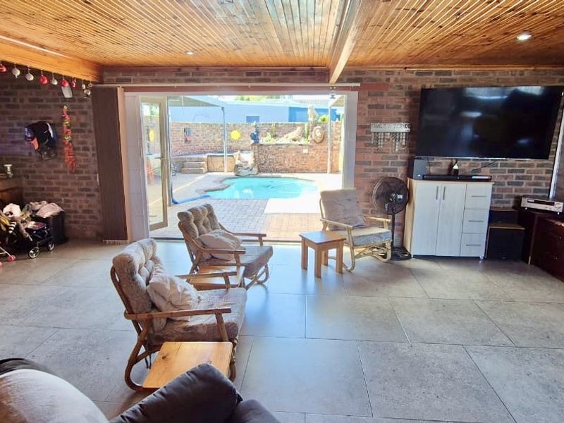 A rare gem not often found. - Photo 9