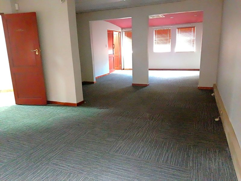 Commercial Property for Sale - Photo 4