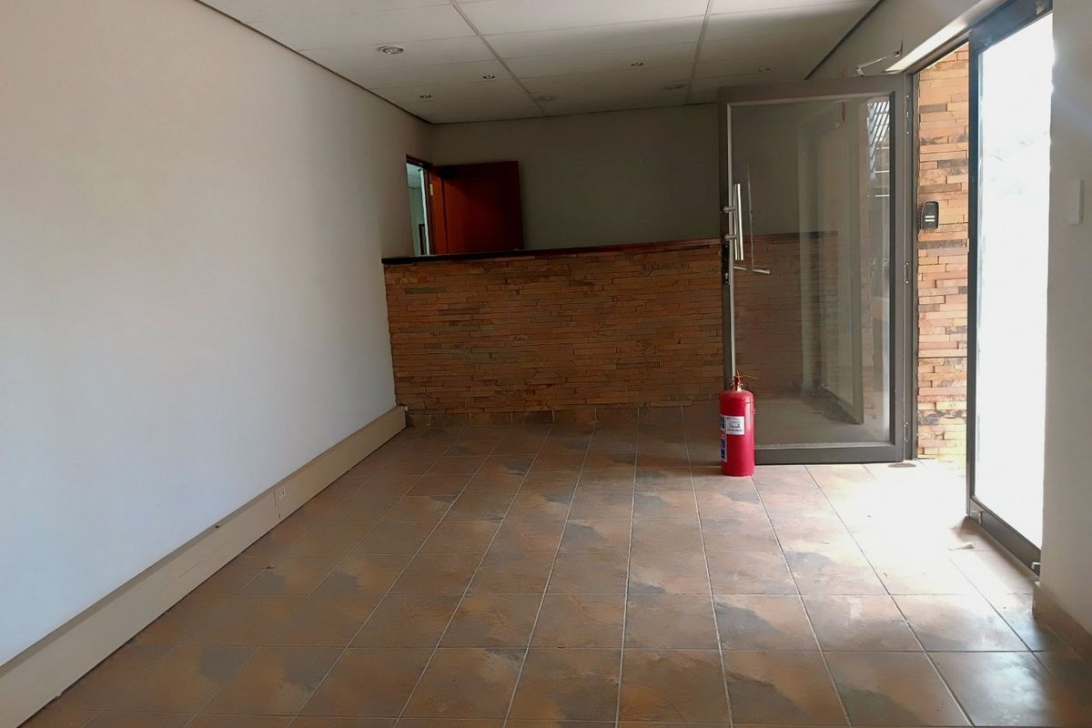 Commercial Property for Sale - Photo 3