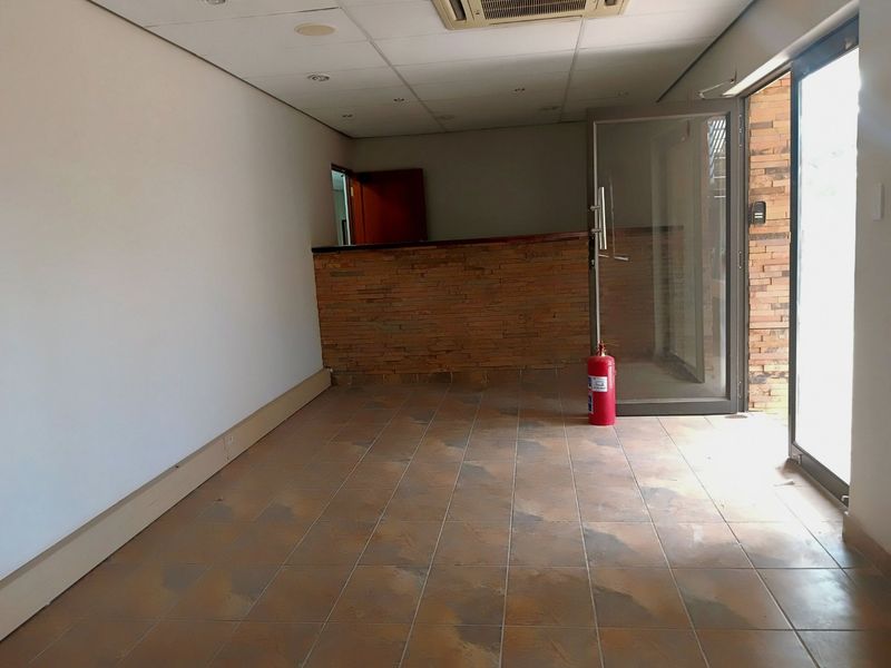 Commercial Property for Sale - Photo 3